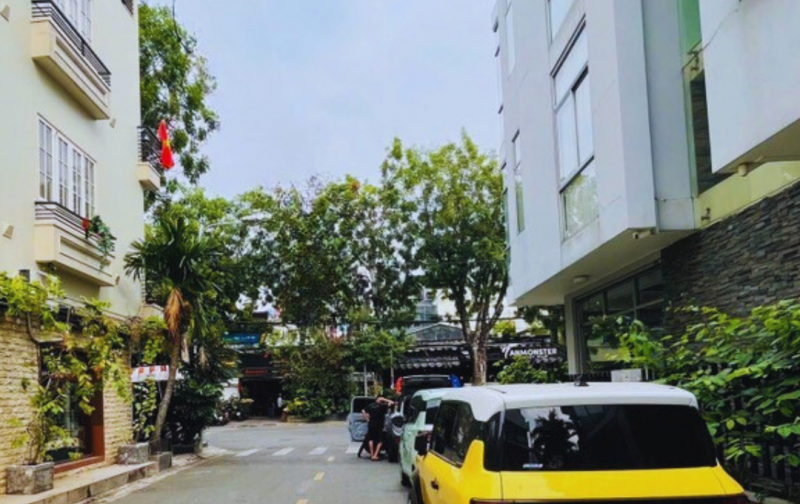 ✨NỞ HẬU TÀI LỘC 8,4M – BÁN NHÀ NGUYỄN THỊ THẬP – DTSD 222 M2 – TÂN PHONG, Q7 –  85TR/M2